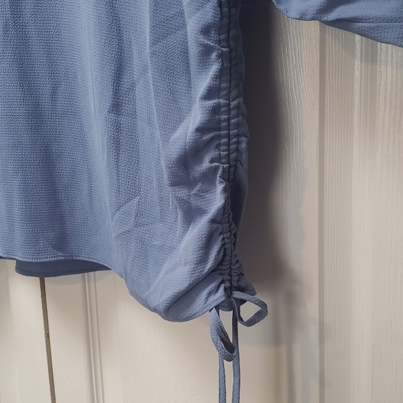 Vince Camuto Top w/ Side Tie - Picture 3 of 9